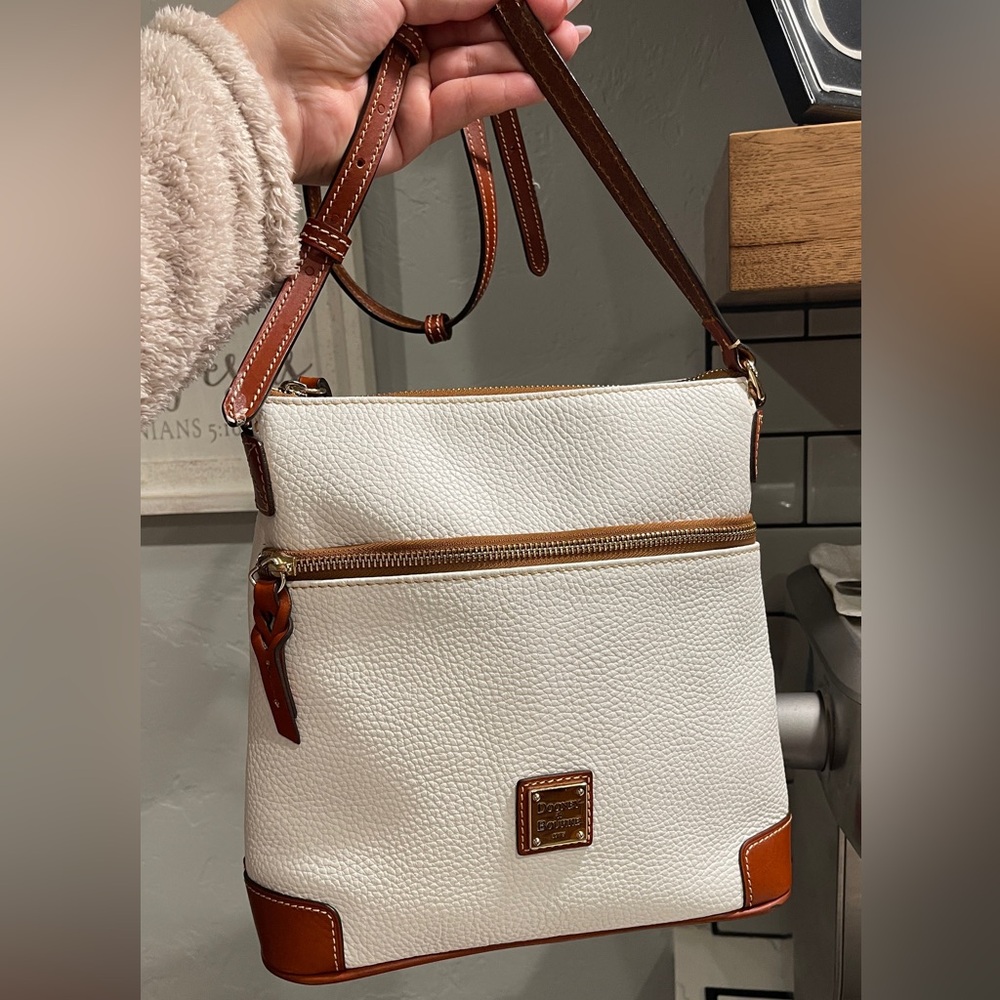 Dooney & Bourke White/Tan Pebble Leather Crossbody - Picture 4 of 13